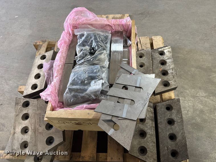 image for item EM8463 Genesis GXT775R excavator shear