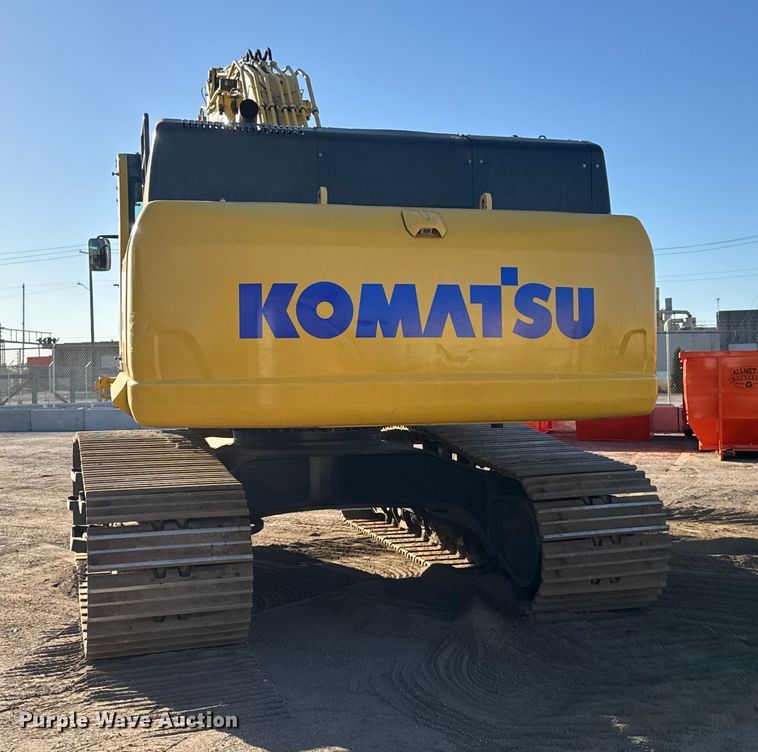 image for item EM8464 2012 Komatsu PC490LC-10 excavator