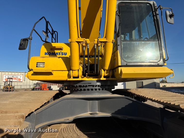 image for item EM8464 2012 Komatsu PC490LC-10 excavator