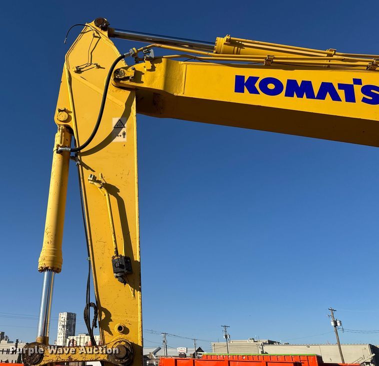 image for item EM8464 2012 Komatsu PC490LC-10 excavator