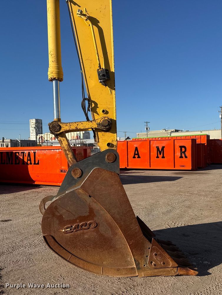 image for item EM8464 2012 Komatsu PC490LC-10 excavator