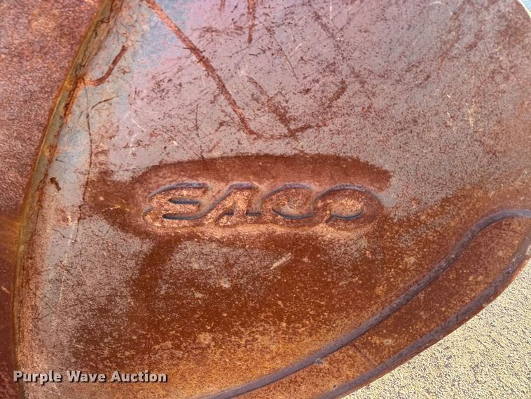 image for item EM8464 2012 Komatsu PC490LC-10 excavator