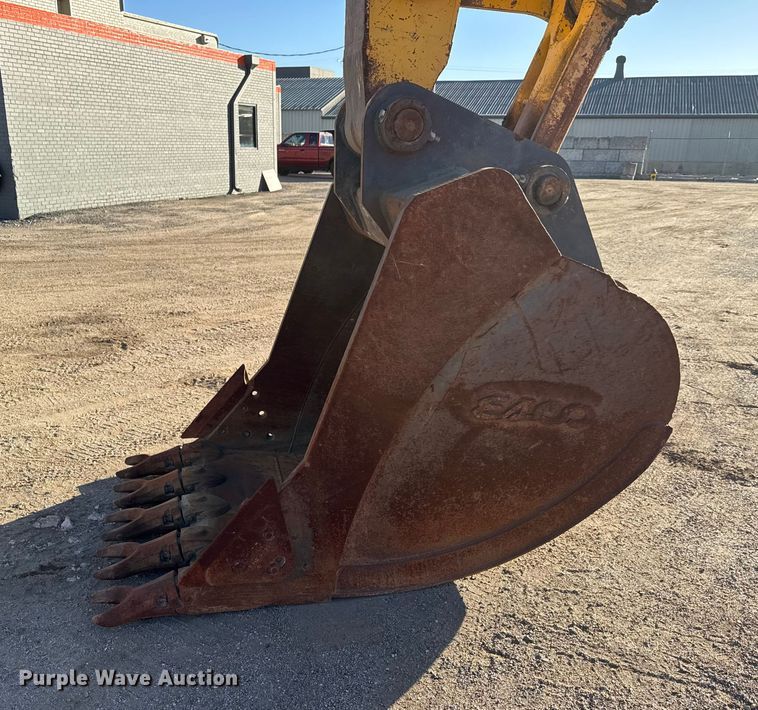 image for item EM8464 2012 Komatsu PC490LC-10 excavator