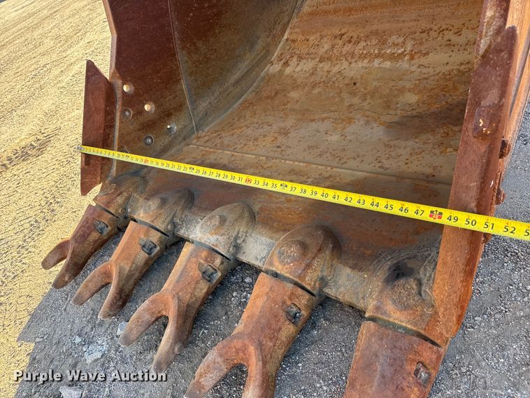 image for item EM8464 2012 Komatsu PC490LC-10 excavator