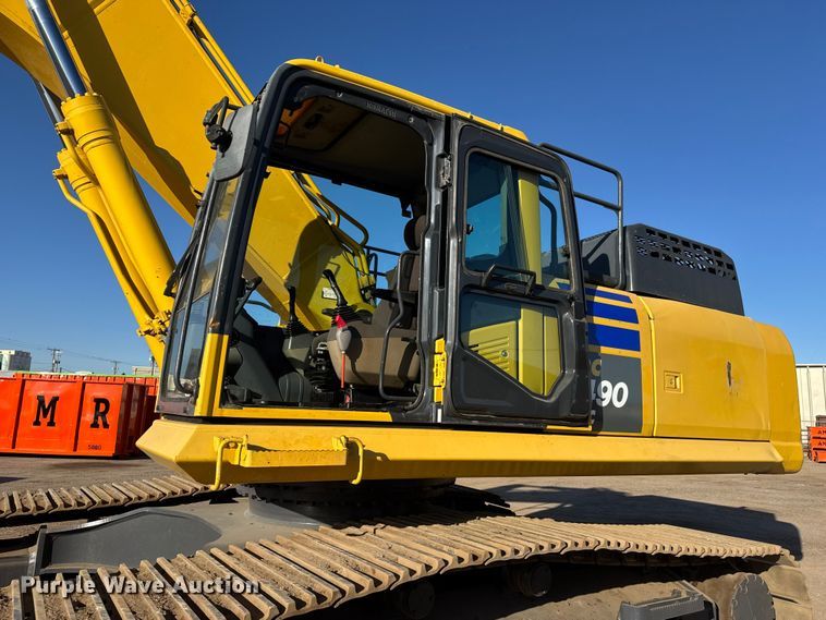image for item EM8464 2012 Komatsu PC490LC-10 excavator