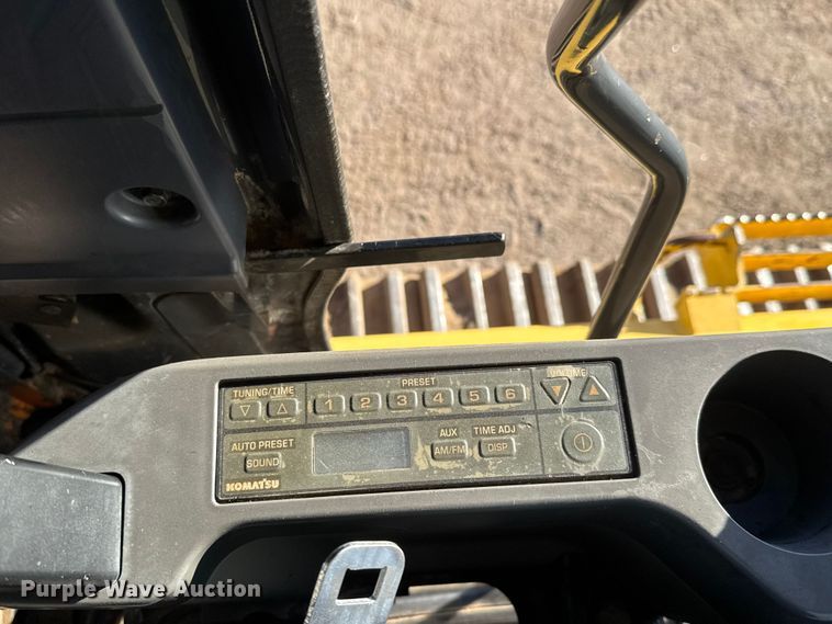 image for item EM8464 2012 Komatsu PC490LC-10 excavator