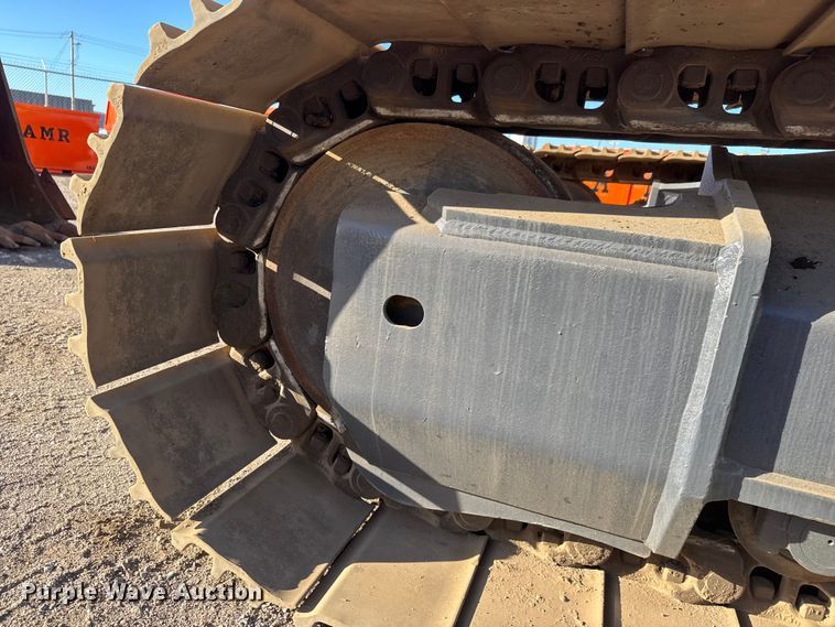 image for item EM8464 2012 Komatsu PC490LC-10 excavator