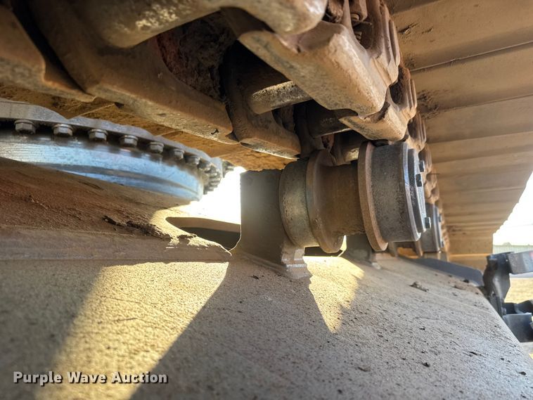 image for item EM8464 2012 Komatsu PC490LC-10 excavator