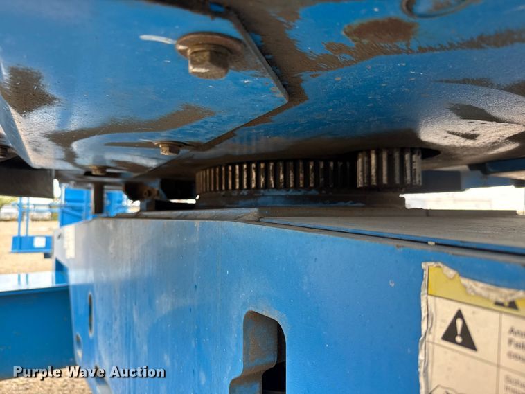 image for item EM8473 2012 Genie Z-45/25J boom lift