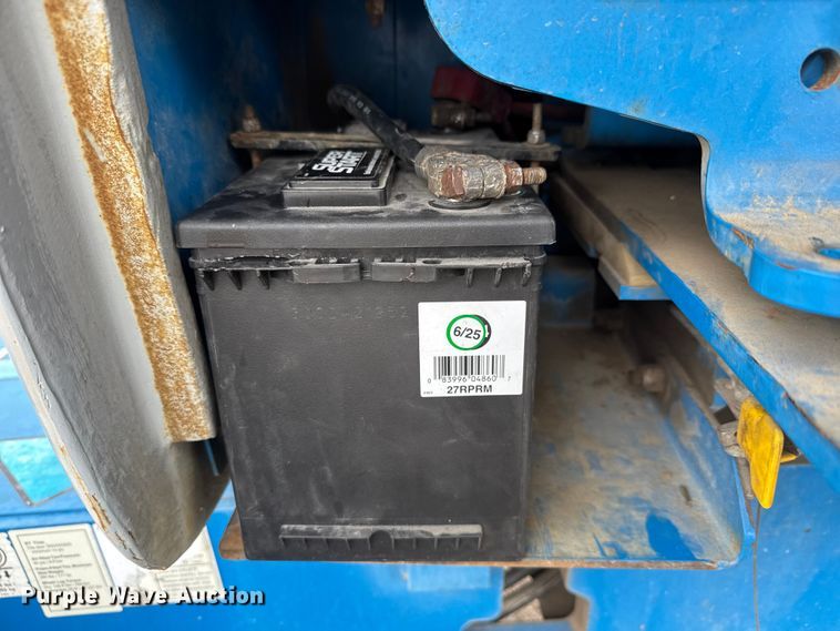 image for item EM8473 2012 Genie Z-45/25J boom lift