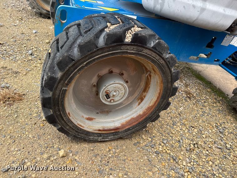 image for item EM8473 2012 Genie Z-45/25J boom lift