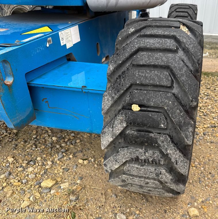 image for item EM8473 2012 Genie Z-45/25J boom lift