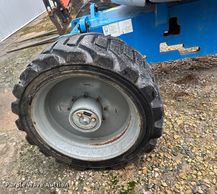 image for item EM8473 2012 Genie Z-45/25J boom lift