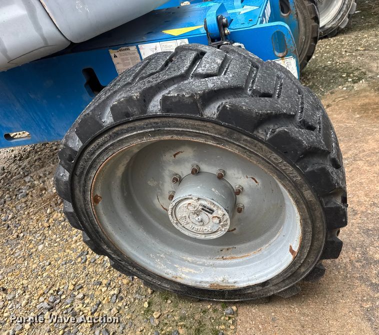 image for item EM8473 2012 Genie Z-45/25J boom lift