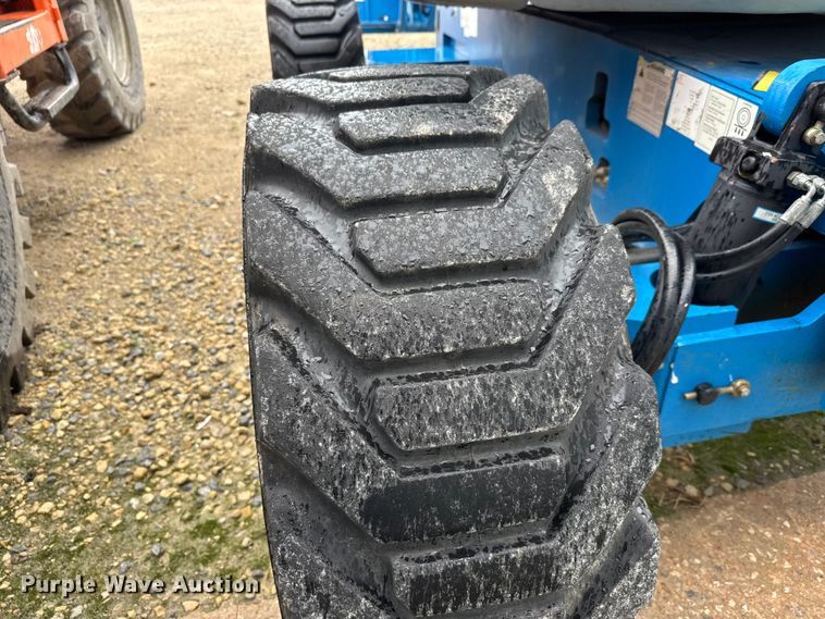 image for item EM8473 2012 Genie Z-45/25J boom lift