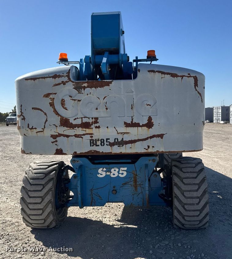 image for item EM8475 2012 Genie S85 boom lift
