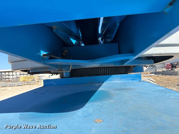 image for item EM8475 2012 Genie S85 boom lift