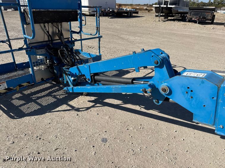 image for item EM8475 2012 Genie S85 boom lift
