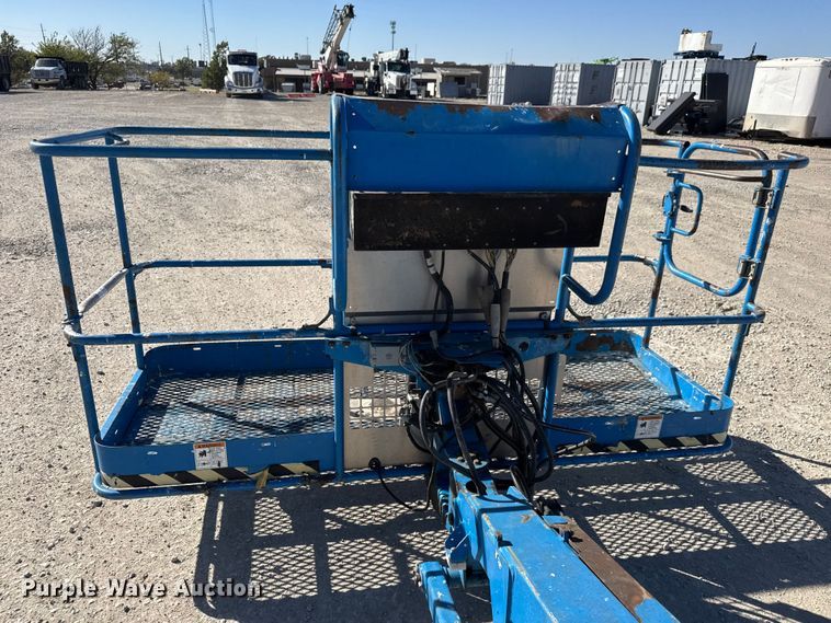 image for item EM8475 2012 Genie S85 boom lift