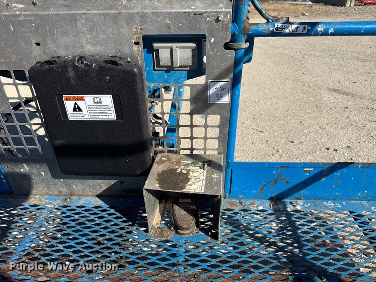 image for item EM8475 2012 Genie S85 boom lift