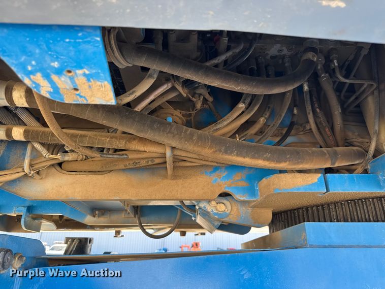 image for item EM8475 2012 Genie S85 boom lift