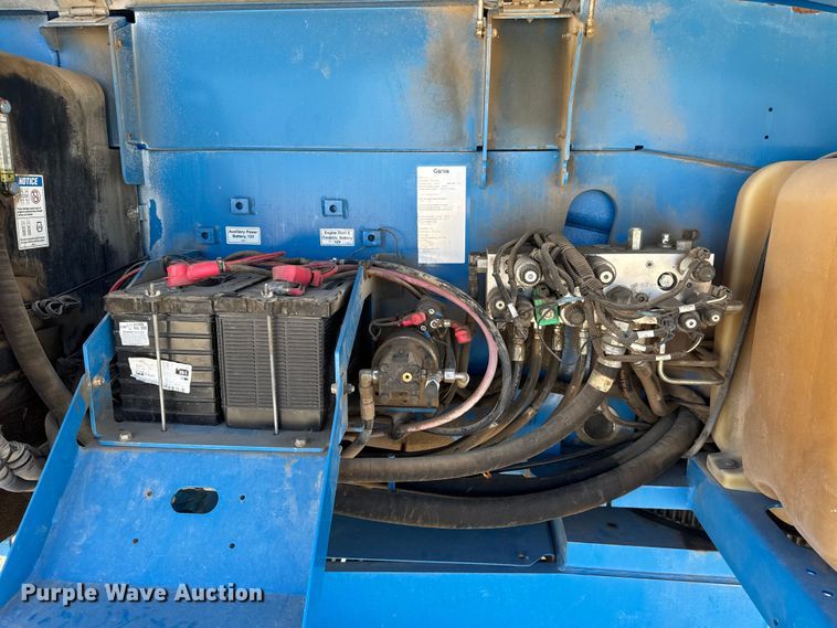 image for item EM8475 2012 Genie S85 boom lift