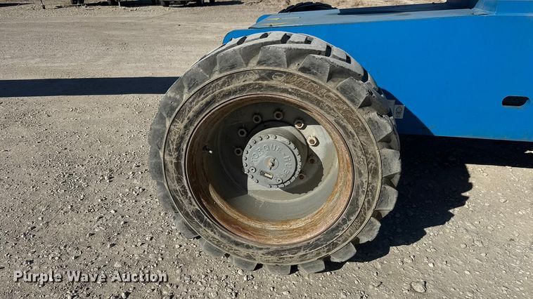 image for item EM8475 2012 Genie S85 boom lift