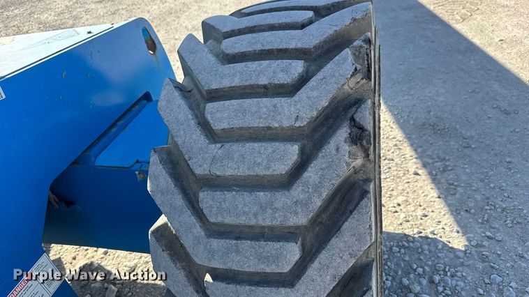 image for item EM8475 2012 Genie S85 boom lift