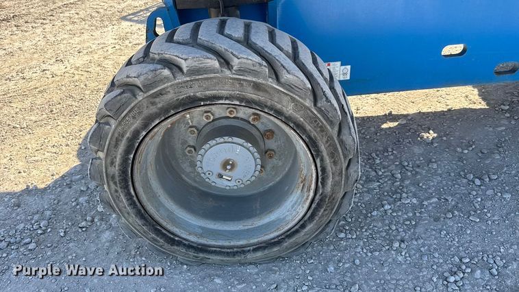 image for item EM8475 2012 Genie S85 boom lift