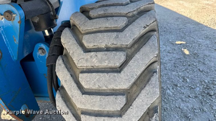 image for item EM8475 2012 Genie S85 boom lift