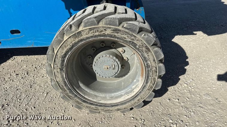 image for item EM8475 2012 Genie S85 boom lift