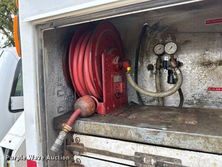 image for item EM8489 2008 Ford F550 Super Duty XL utility / service truck