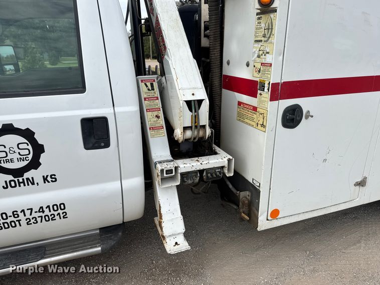 image for item EM8489 2008 Ford F550 Super Duty XL utility / service truck