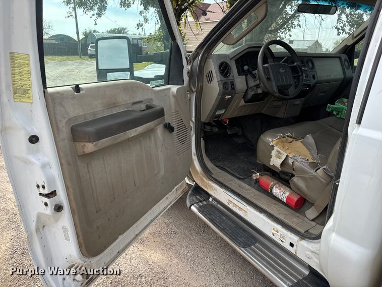 image for item EM8489 2008 Ford F550 Super Duty XL utility / service truck