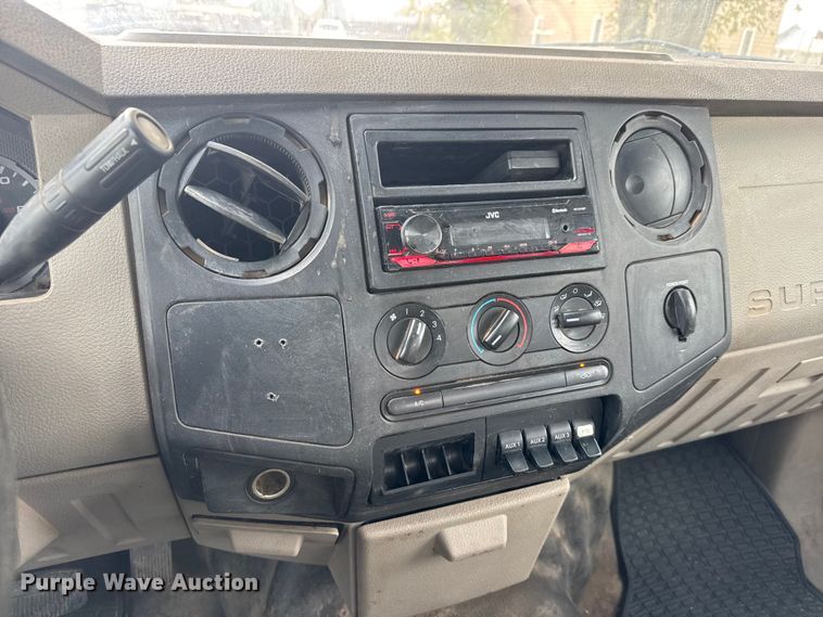 image for item EM8489 2008 Ford F550 Super Duty XL utility / service truck