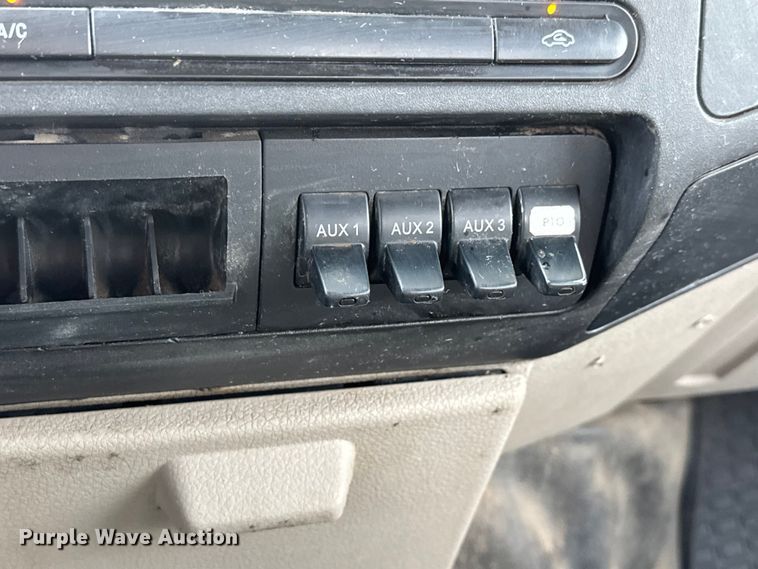 image for item EM8489 2008 Ford F550 Super Duty XL utility / service truck