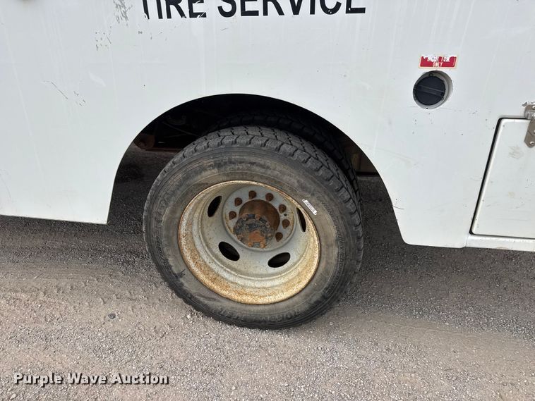 image for item EM8489 2008 Ford F550 Super Duty XL utility / service truck