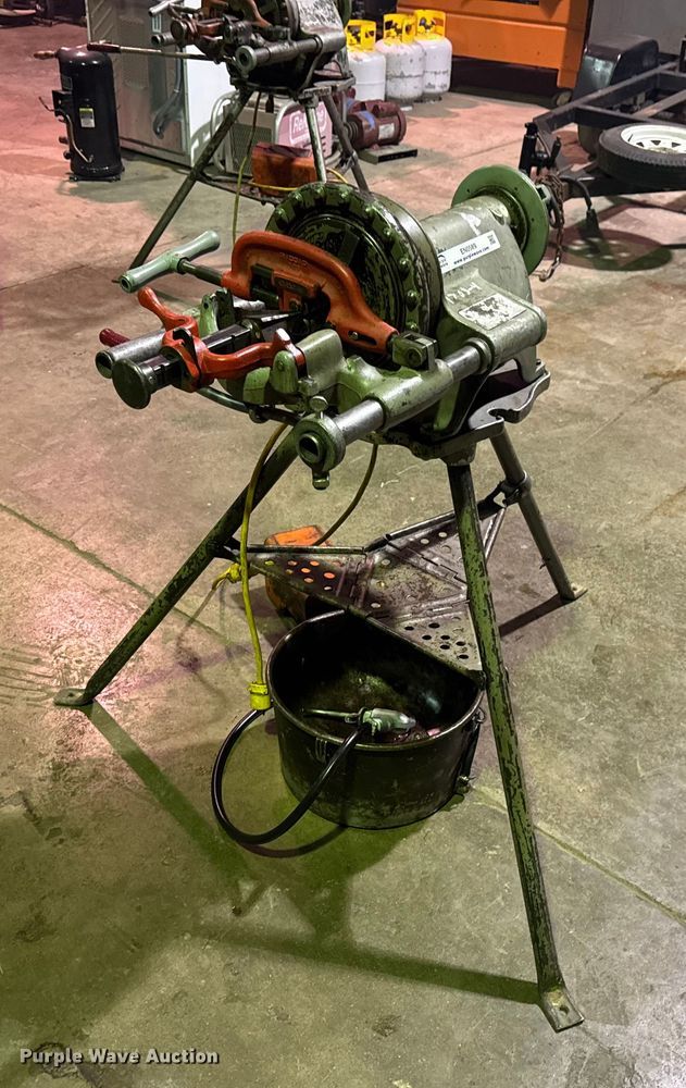 image for item EN0589 Ridgid 300-T2 pipe threader