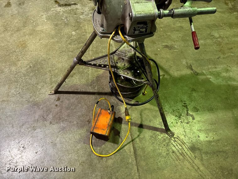 image for item EN0589 Ridgid 300-T2 pipe threader