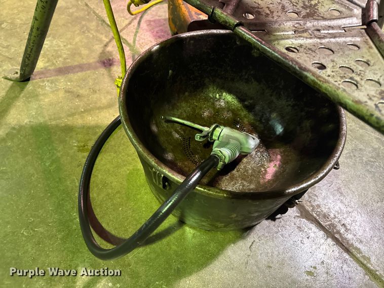 image for item EN0589 Ridgid 300-T2 pipe threader