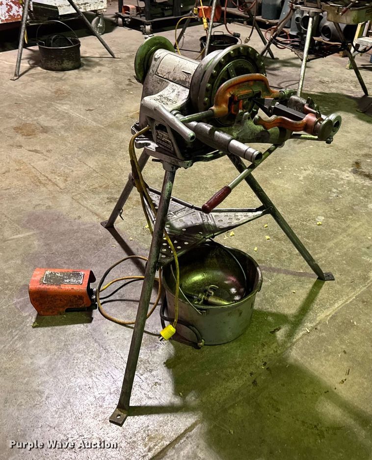 image for item EN0590 Ridgid 300 pipe threader