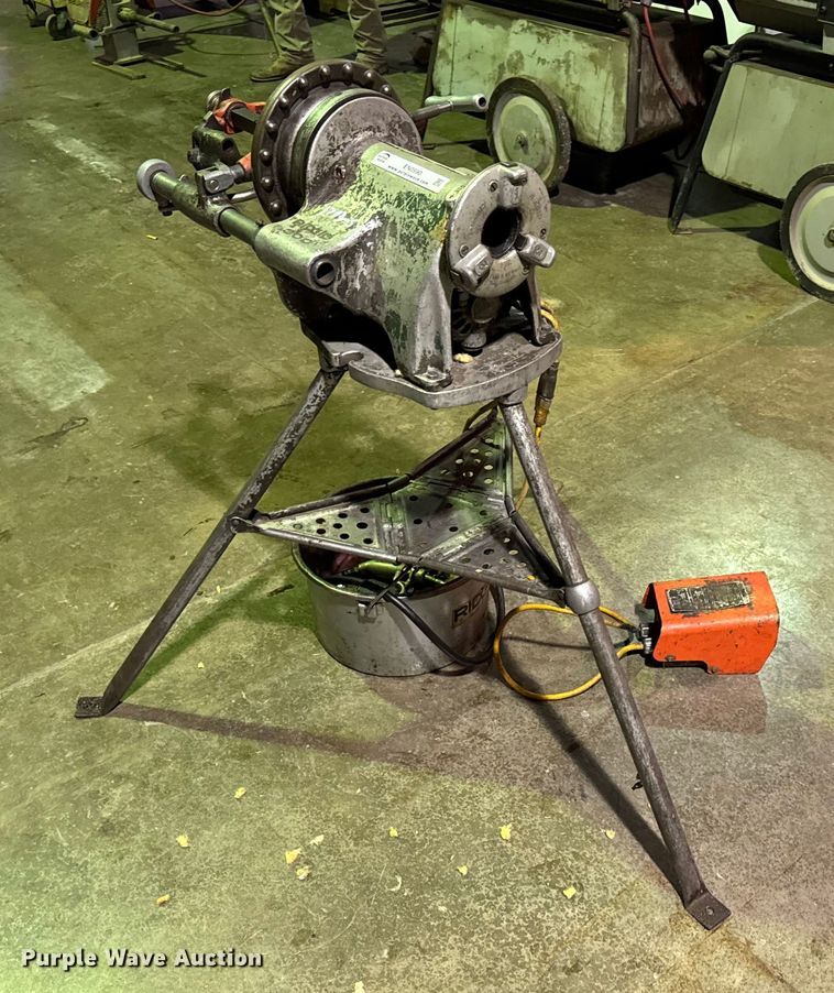 image for item EN0590 Ridgid 300 pipe threader