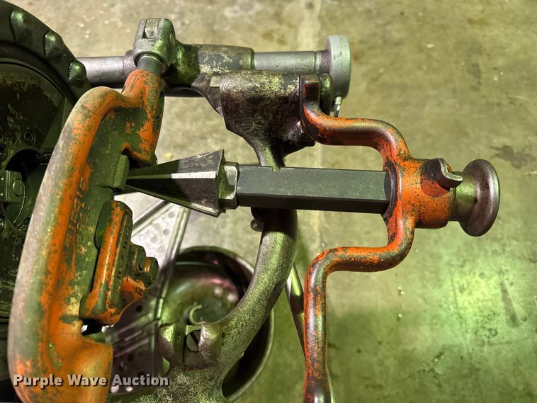 image for item EN0590 Ridgid 300 pipe threader