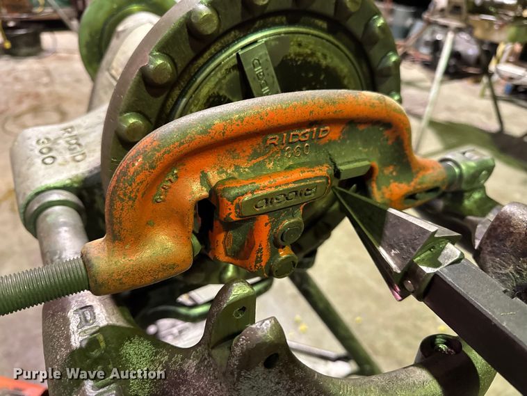 image for item EN0590 Ridgid 300 pipe threader