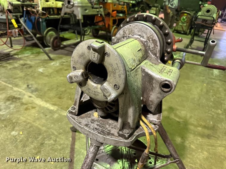 image for item EN0590 Ridgid 300 pipe threader