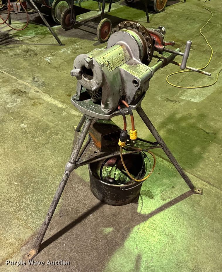 image for item EN0591 Ridgid 300-T2 pipe threader