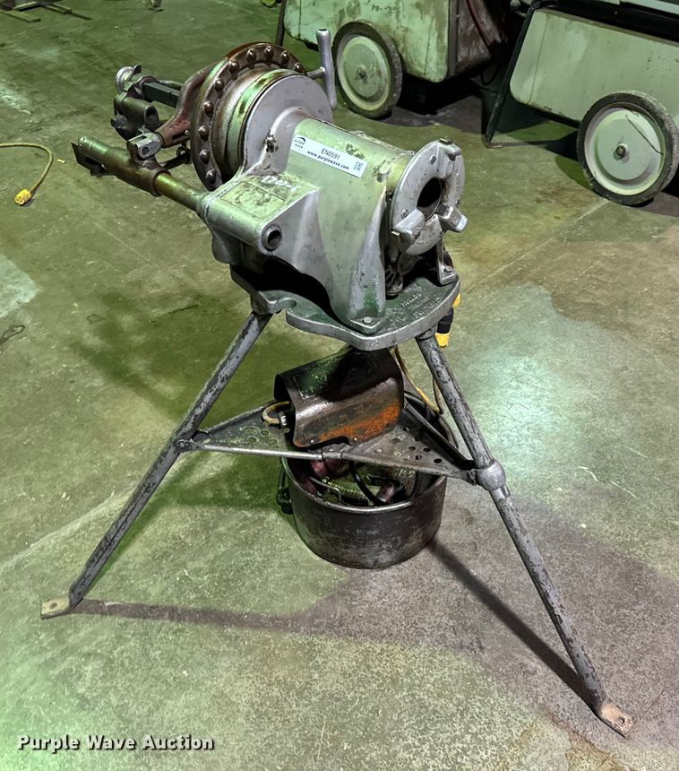 image for item EN0591 Ridgid 300-T2 pipe threader