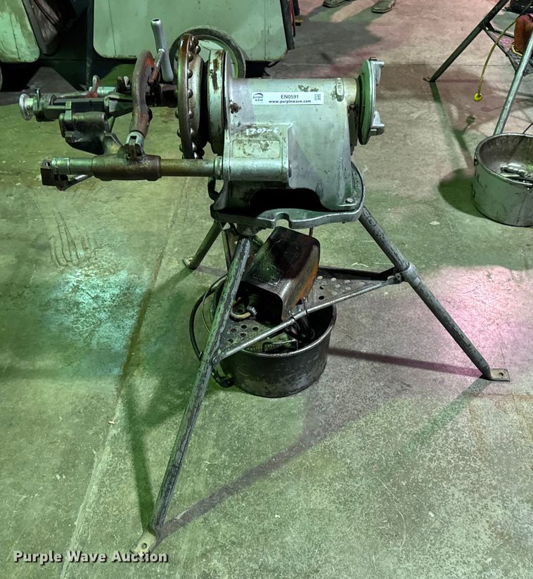 image for item EN0591 Ridgid 300-T2 pipe threader