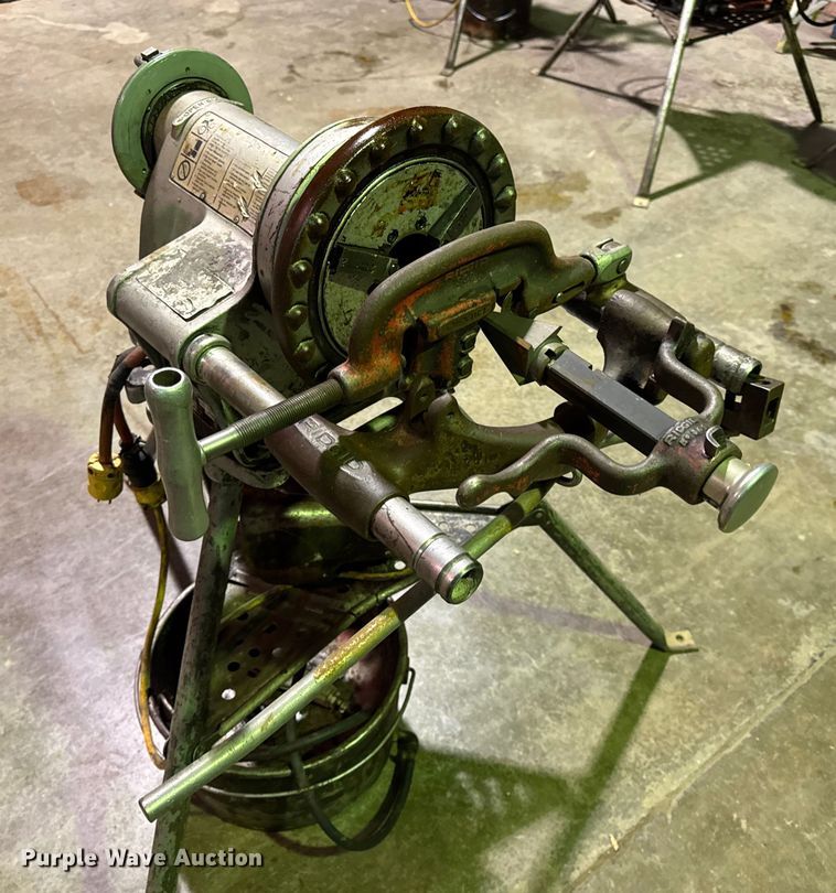 image for item EN0591 Ridgid 300-T2 pipe threader