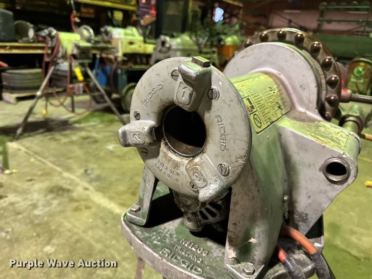 image for item EN0591 Ridgid 300-T2 pipe threader